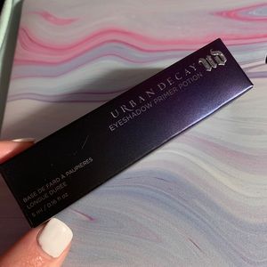 Urban Decay Eyeshadow Primer